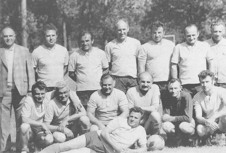 Stará garda včetně herce Josefa Somra